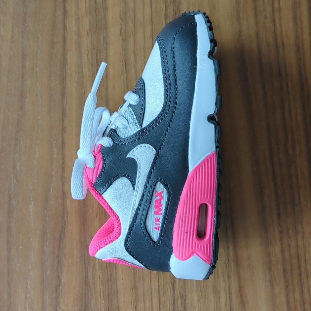 Nike Air Max Toddler Preschool Sneaker Dark Grey Bright Pink